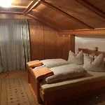 Voltahof Apartamento *